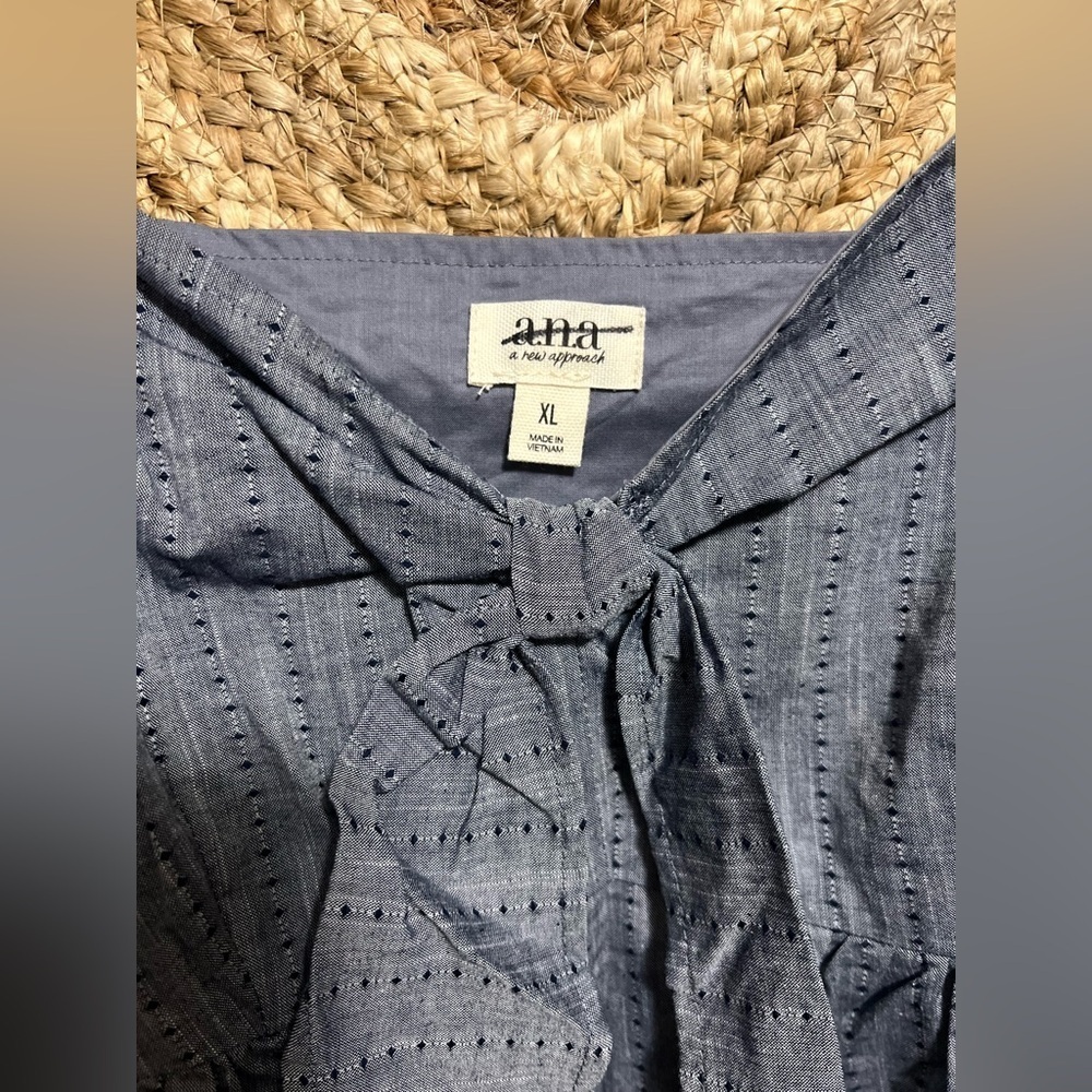 A.N.A Women's Faux Denim Tank Top with Front Bow,Size XL,NWT - Picture 3 of 9